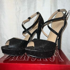 Delicacy Black Glittery LIZ Style